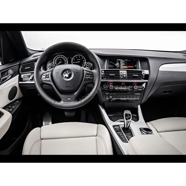 Interface visuelle de X4 F26 BMW vers le haut de port de remplissage d'IOS 13 USB de version avec des messages