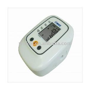 China Portable Blood Pressure Monitors Digital Sphygmomanometer with LCD supplier