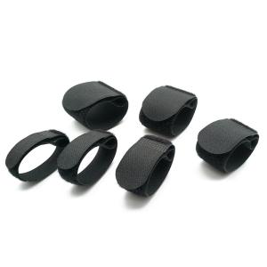 China 黒と白のP型ケーブルフックアンドループヘッドフォン両面12mm wholesale