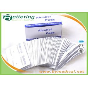 China As almofadas da preparação do álcool do cotonete do álcool isopropílico de Antiphlogosis 70% limpam o limpador para a limpeza e a desinfecção dos primeiros socorros supplier