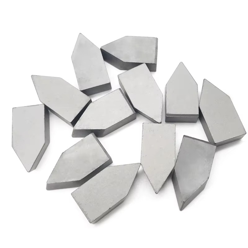 Tamaño personalizado Resistencia al desgaste alto Carburo de tungsteno puntas soldadas con especificación de aleación YG6 YG6X YG8 YG9C YG11C YG13C