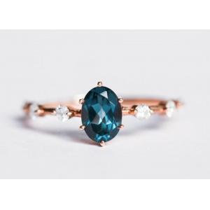 China 1.56ct London Blue Topaz Ring , Oval Shape Diamond Ring Round Cut OEM supplier