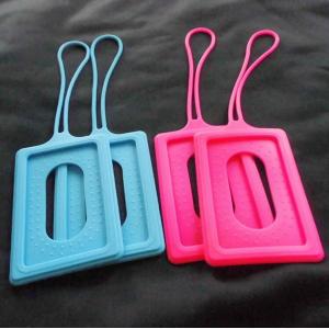 China Durable Blue Pink Silicone Credit Card Pouch / Silicone Travel Bag Tag With Double Sided Open Window For Card Protect supplier