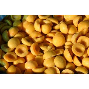 IQF Frozen Yellow Peach Halves , Peeled And Pitted, blanched