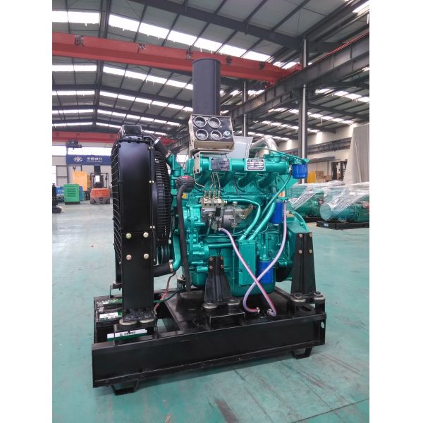 Moteur diesel à quatre cylindres de 1500 rpm/1800 rpm de Weifang R4105ZD pour l'utilisation terrestre en veille 50KW