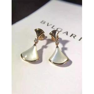 DIVAS'DREAM earrings in 18 kt pink gold with mother of pearl and diamonds