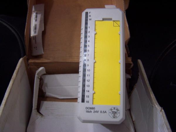 ABB 3BSE028602R1 DO880 S800 I/O High Integrity Digital Output Module New Original