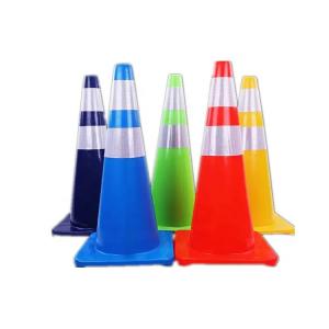 China 3.5kg Reflective Strips Traffic Directional Cone For Road Safety supplier