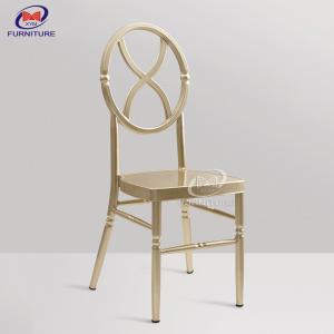 China Cross Back Bulk Bulk Chiavari Chairs Outdoor Wedding Stackable Design supplier