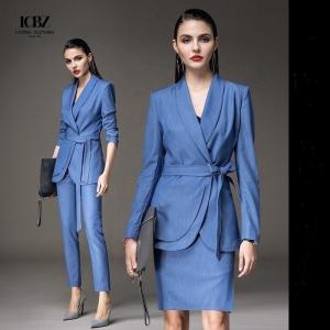 China Classic Womens Suits Set for Women Lady Business Suits NO Hooded Button Decoration supplier