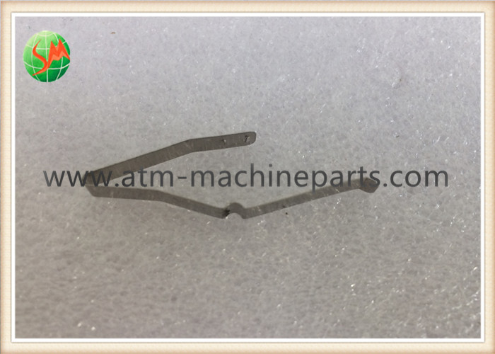 China A008824 NMD自動支払機はTalaris Delarue NMD機械部品BCUのリーフ・スプリングA008824を分けます supplier