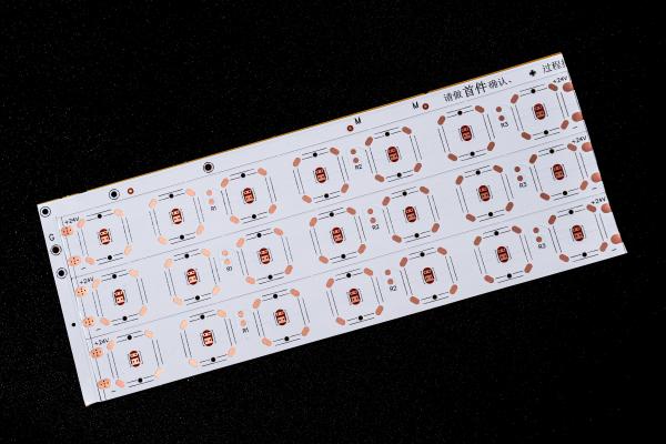 LEDレンズFPCB、ホットレ回路基板付き LED 2835レンズ基板 二層基板、両面フィルムコーティング、白板、黒文字、OSP酸化防止