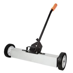 China Light Hand Push Type Metal Street Sweeper for Customer's Road Magnet Sweeping supplier