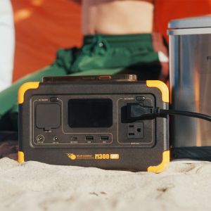 China Generador solar de batería de litio pequeño de 300W Lifepo4 Generador de campamento solar portátil wholesale