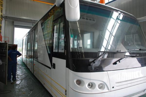 Autobús del delantal del aeropuerto del equipo del aeropuerto de Xinfa del
