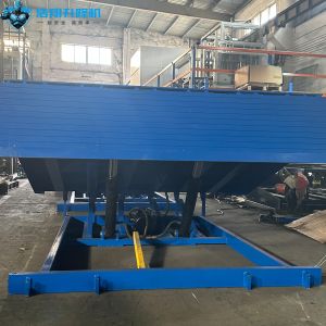 China 8 tonnes Table de levage hydraulique de nivellement de chargement et de déchargement Systèmes de quai manuel Mécanique wholesale