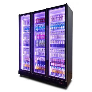 O refrigerador de vidro completo de nível elevado da exposição do refresco, refrescos do bar indica o refrigerador