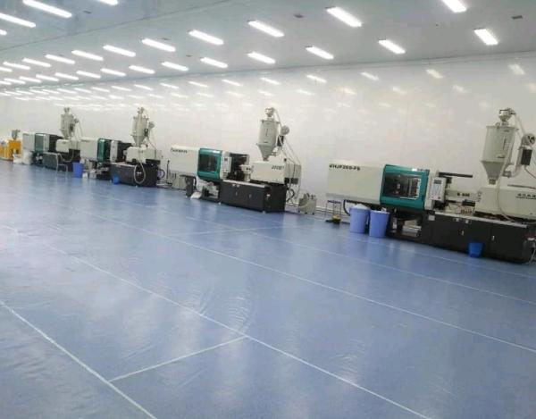 330L Oil Tank Plastic Mold Injection Machine / 240 Ton Automatic Injection Moulding Machine