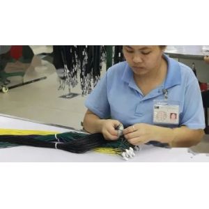 China Durable Aftermarket/100% Test Engine Wiring Harness for Ford F350 V8 with Plug Wire Connector Kit supplier