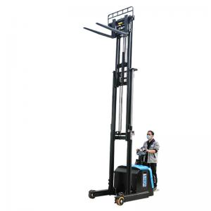 Rider Battery Operated electric Reach Truck , Multi Directional Reach stacker 5000lbs