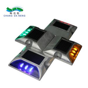 China 3leds Die Casting Aluminum Solar Road Studs IP68 Waterproof Solar Driveway Road Marker With Constant or Flashing supplier