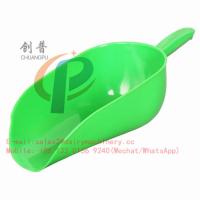 China Plastic feed scoop with green color, black horse feed scoops, chicken farm feed scoop on sale