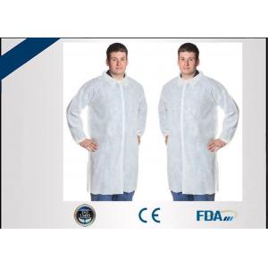 China Eco Friendly Disposable Polypropylene Lab Coat For Medical Staff Protection supplier