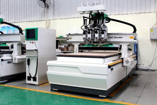 Cabinet Doors CNC Wood Cutting Machine 0-24000rpm / Min With Fuling 7.5KW