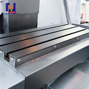 China XK7130 高速 CNC 縦型フライス盤 GSK 制御システム 金属用 CNC 加工 wholesale
