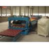 China Rollo esmaltado metal acanalado automático lleno de la teja de tejado que forma la cadena de producción de máquina que forma el PLC del uso de la wholesale