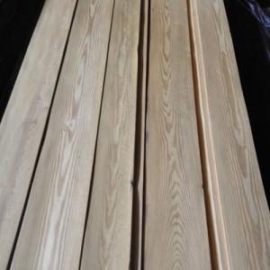 0.6mm Natural Russian Pine Wood Veneer, Panel A Grade, Crown Cut