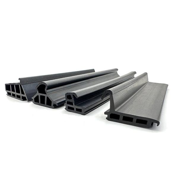 Sceaux en caoutchouc de silicone épais pour toiture métallique