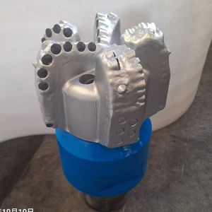 China Perforaciones PDC con certificación API 17.5 para formaciones blandas a medianas wholesale