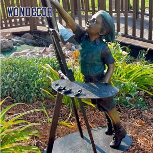 Custom Life Size A bronze statue of a young painter painting oil on tiptoe