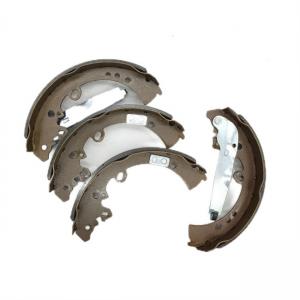 China 04495-0K070 Auto Brake Shoes Rear 04495-0K120 For Toyota Helix VIGO 2004- Car supplier