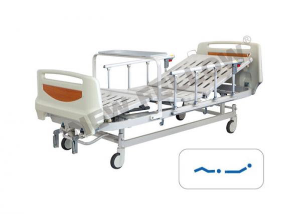 las camas de hospital médicas manuales de lujo con los carriles/el control de