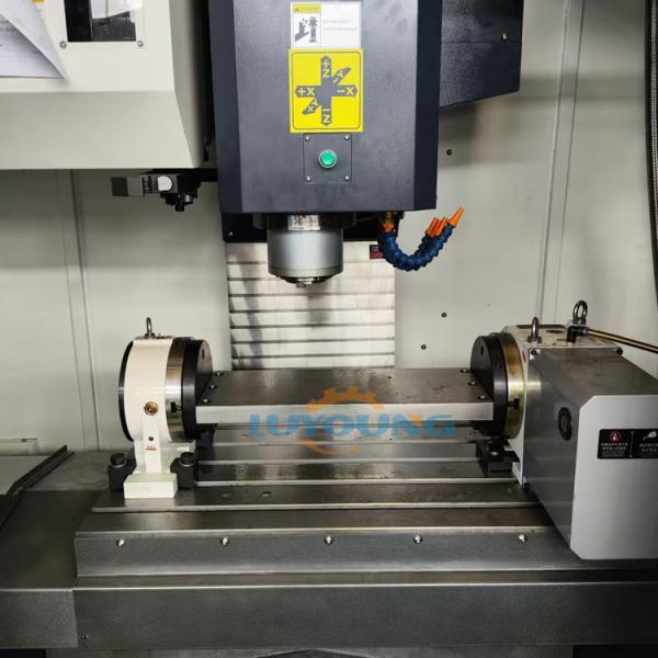 China High Accuracy And Performance VMC850 Vertical Machining Center Bt40 3/4/5 Axis wholesale