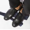 China Chaussures élégantes formelles d'hommes de cuir véritable avec la conception aiguë confortable d'orteil wholesale