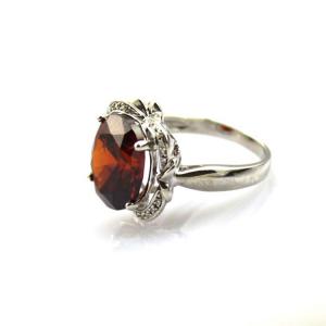 China Women Jewelry Oval 10mmx12mm Garnet Cubic Zirconia Sterling Silver Ring(F51) supplier