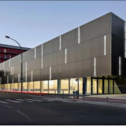 Q355B Q235B Steel Pre Engineered Metal Building Frame Portal Frame