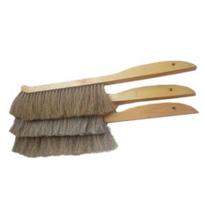 China Double Rows Horsehair Bee Brush Wooden Handle for Beekeepers supplier