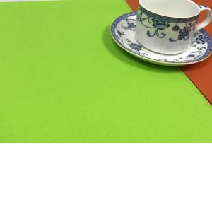 China Disposable 100% Polypropylene Biodegradable Table Cloth Cover for Coffee Shop supplier