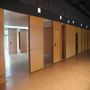 China OEM Movable Room Partition Sliding Door Decorative Partition Wall For Art Gallery supplier