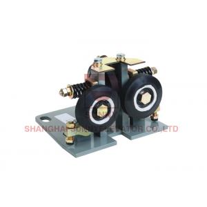 Speed ≤ 5.0m/S Elevator Roller Guide Shoe For Elevator Spare Parts Guide Rails 8 - 20mm Width