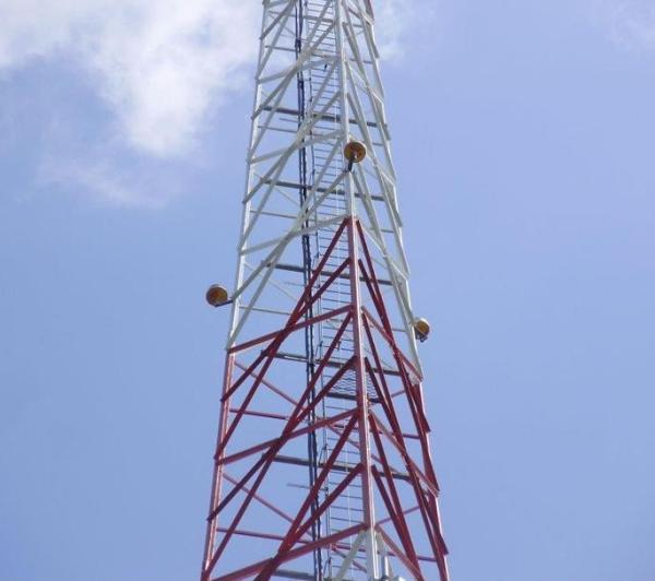 5G Communication Hot Dip Galvanized Triangle Angle Steel Communication Tower Suitable For Mobile Network And Broadcast Transmission