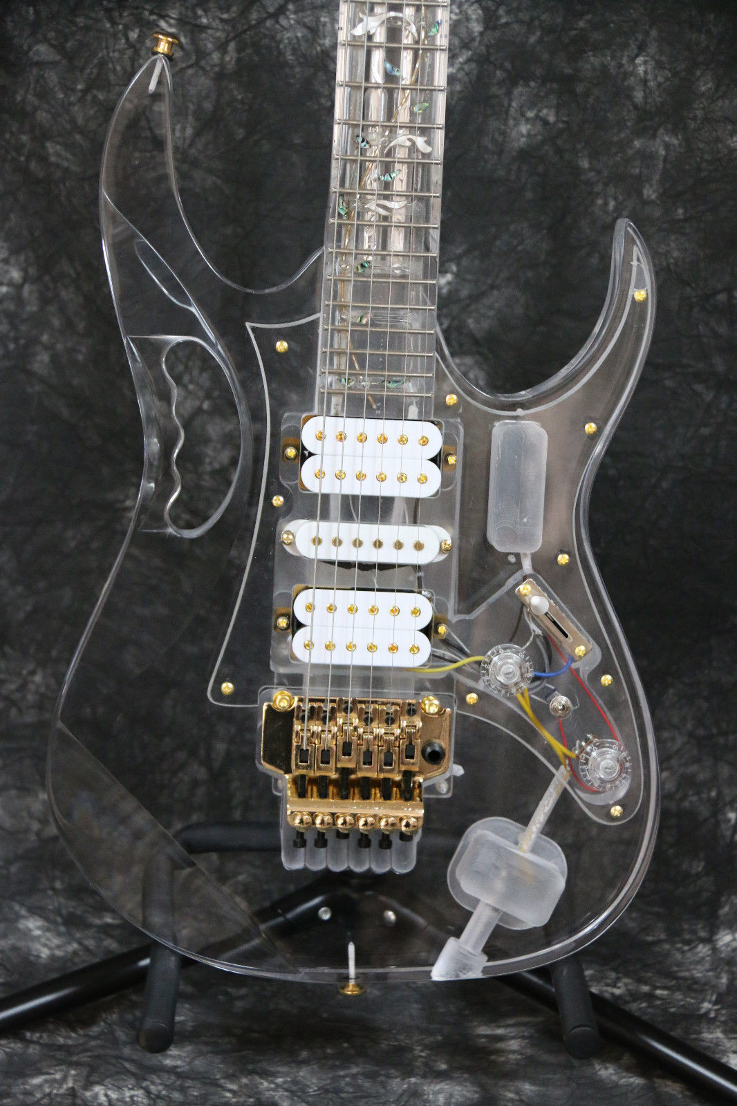 New arrivel crystal electric guitar-acrylic electric guitar with best