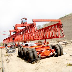 China 5m/Min Traveling 100T Concrete Box Girder Launcher Crane supplier