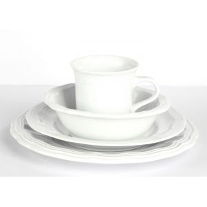Classical Durable Porcelain Dinnerware Sets , Beautiful Edge Glazed Pottery Dinnerware