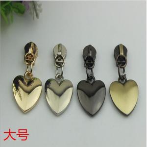 Guangzhou bag accessories zinc alloy 4 color 5# zipper slider with heart pattern metal zipper puller