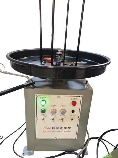 Equipo de desenrollado de 1 m de ancho con sistema de control PLC y fuente de alimentación de 220 V